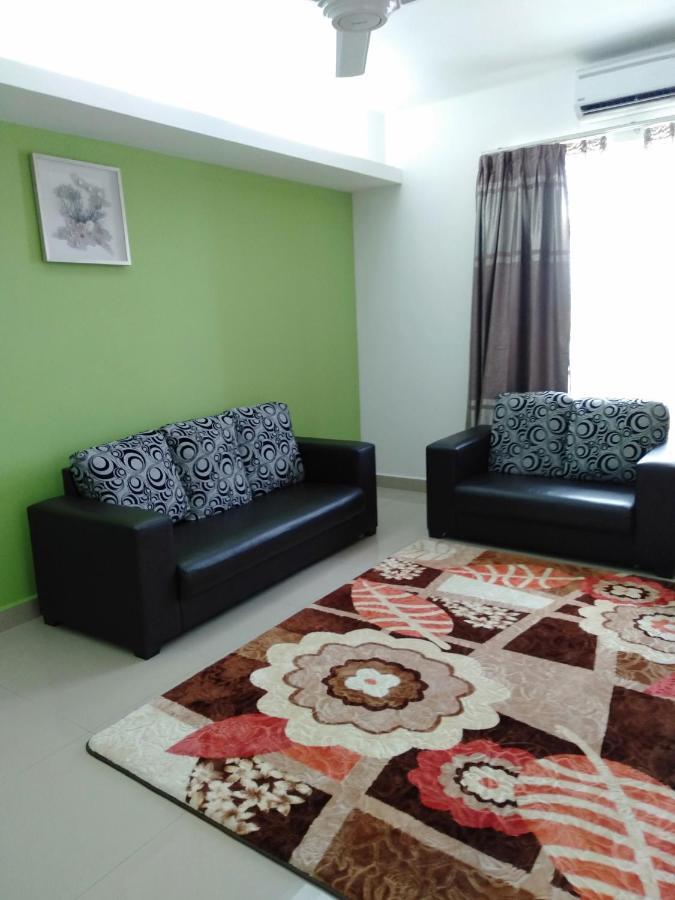 Risqi Apartment 2 Bedroom Wakaf Che Yeh Kota Bharu Exterior photo